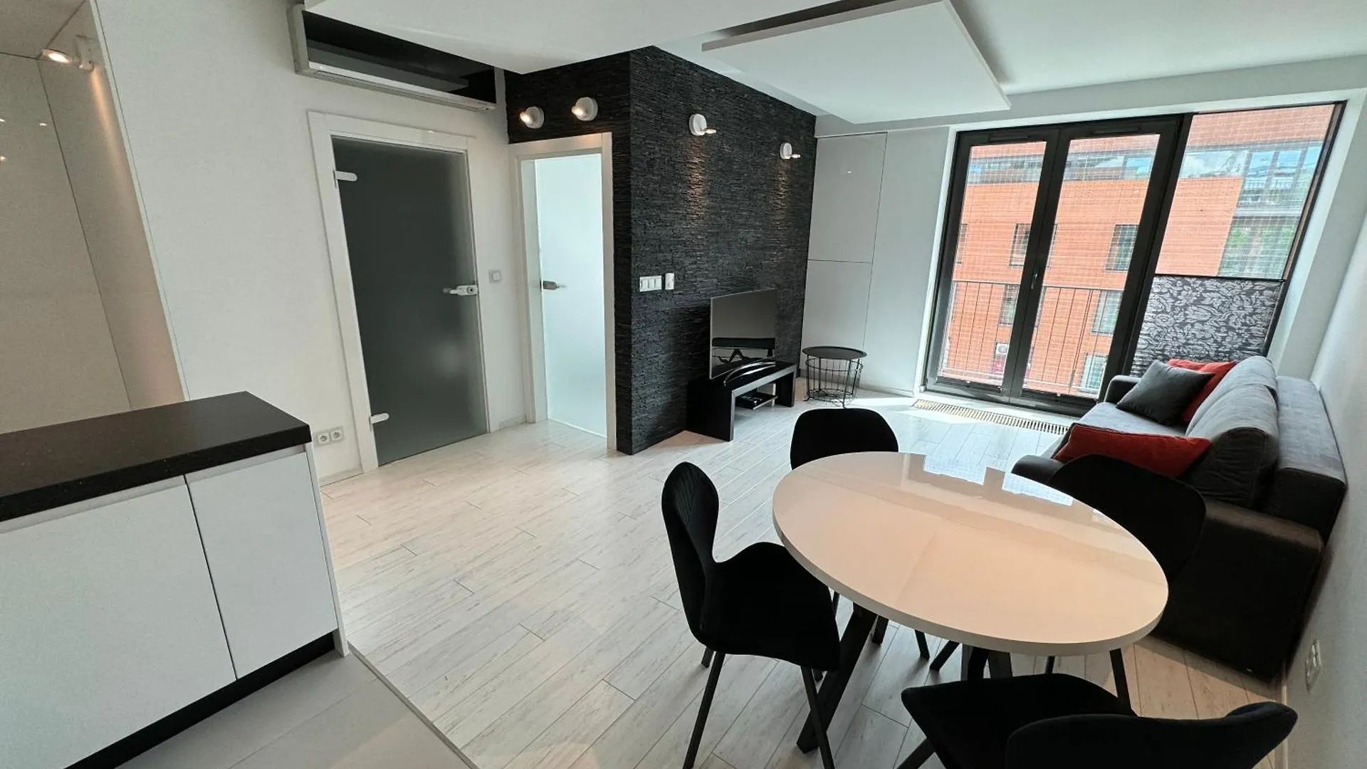 Black&White Angel Apartment Krakow 0*,  Poland